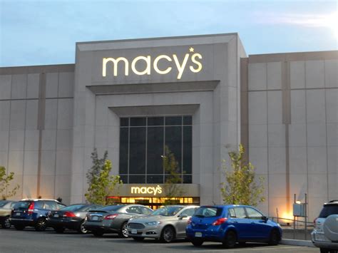 Springfield Town Center in Springfield, VA has 154 stores. . Macys springfield mall